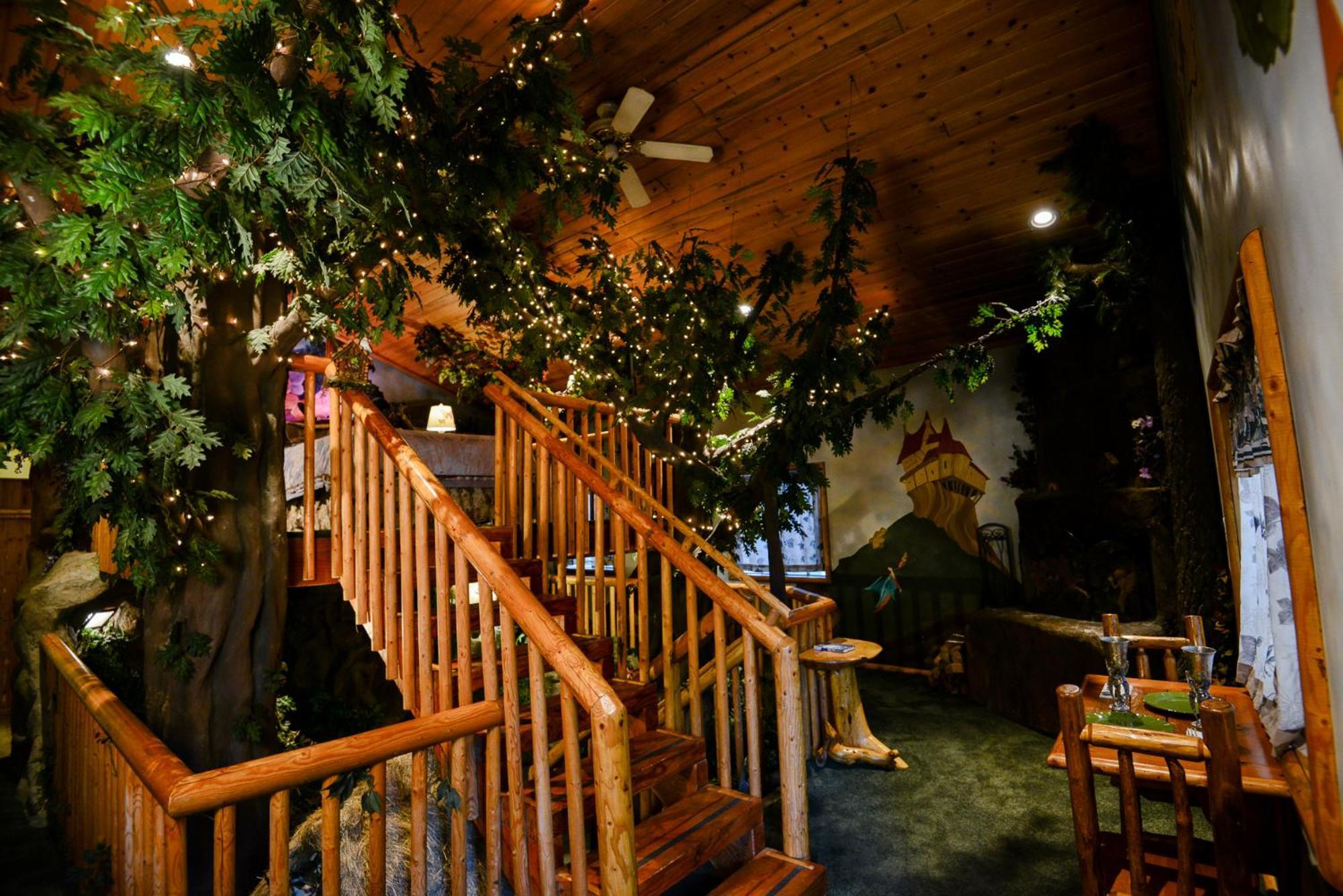Castle Wood Theme Cottages- Couples Only Big Bear Lake Exterior photo