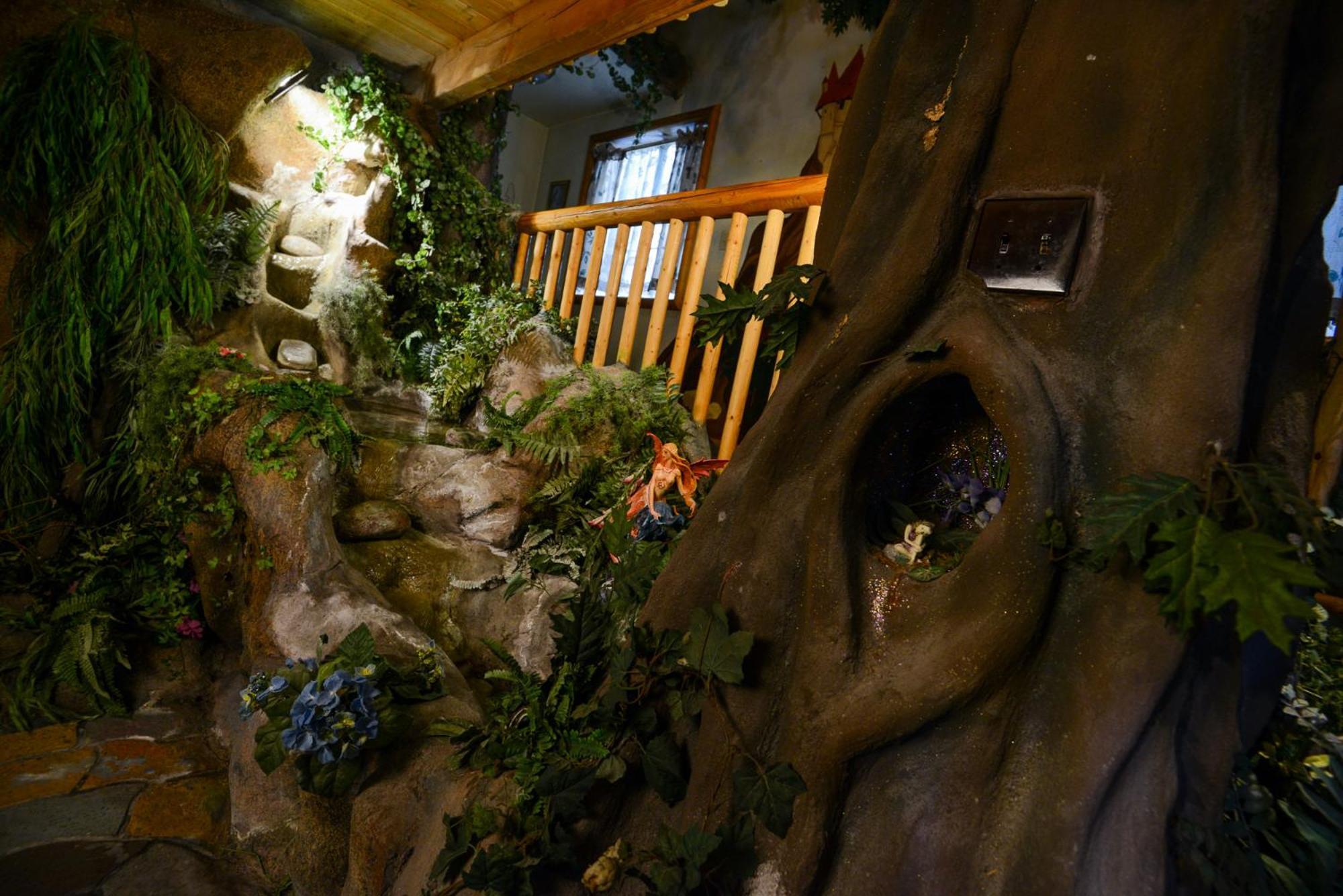 Castle Wood Theme Cottages- Couples Only Big Bear Lake Exterior photo