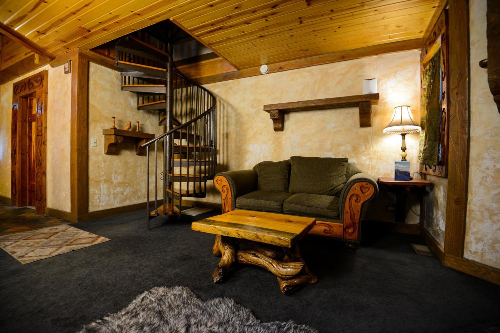 Castle Wood Theme Cottages- Couples Only Big Bear Lake Exterior photo