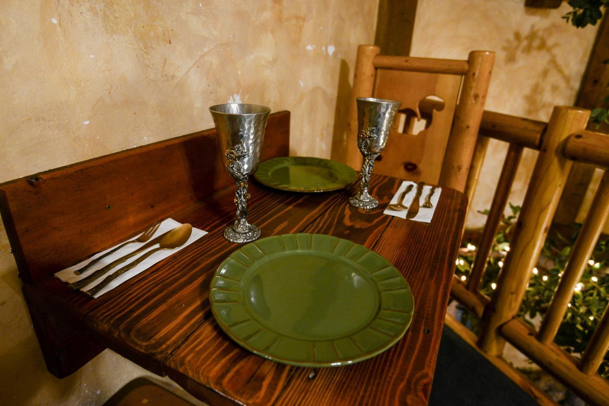Castle Wood Theme Cottages- Couples Only Big Bear Lake Exterior photo